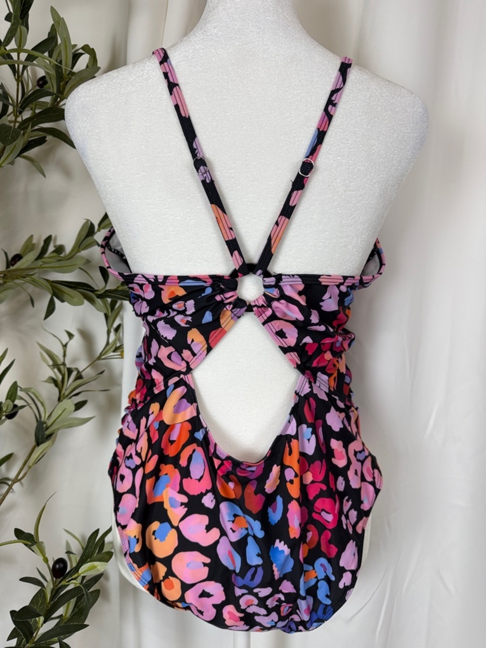 NWT Cupshe Multicolored Leopard Print O-Ring One Piece Swimsuit Sz XL (S2) - Picture 7 of 8